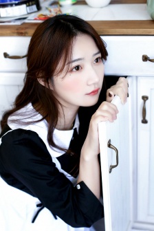 吕秀菱心锁